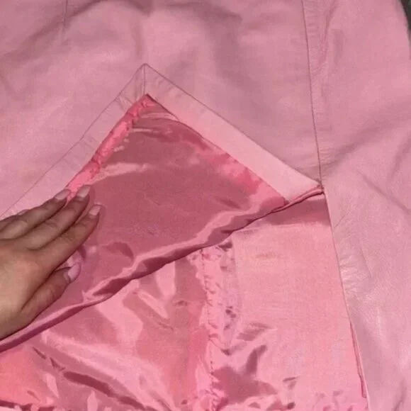 Blush Pink Vintage Leather Mini Skirt – Made in Italy, Y2K Vibes - Picture 6 of 7